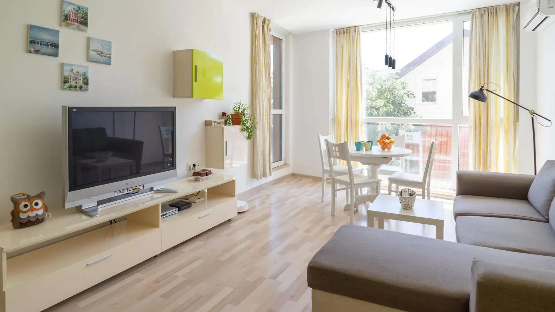 Sunny Flat With Pool Apartment Varna 0*,  Bulgaria
